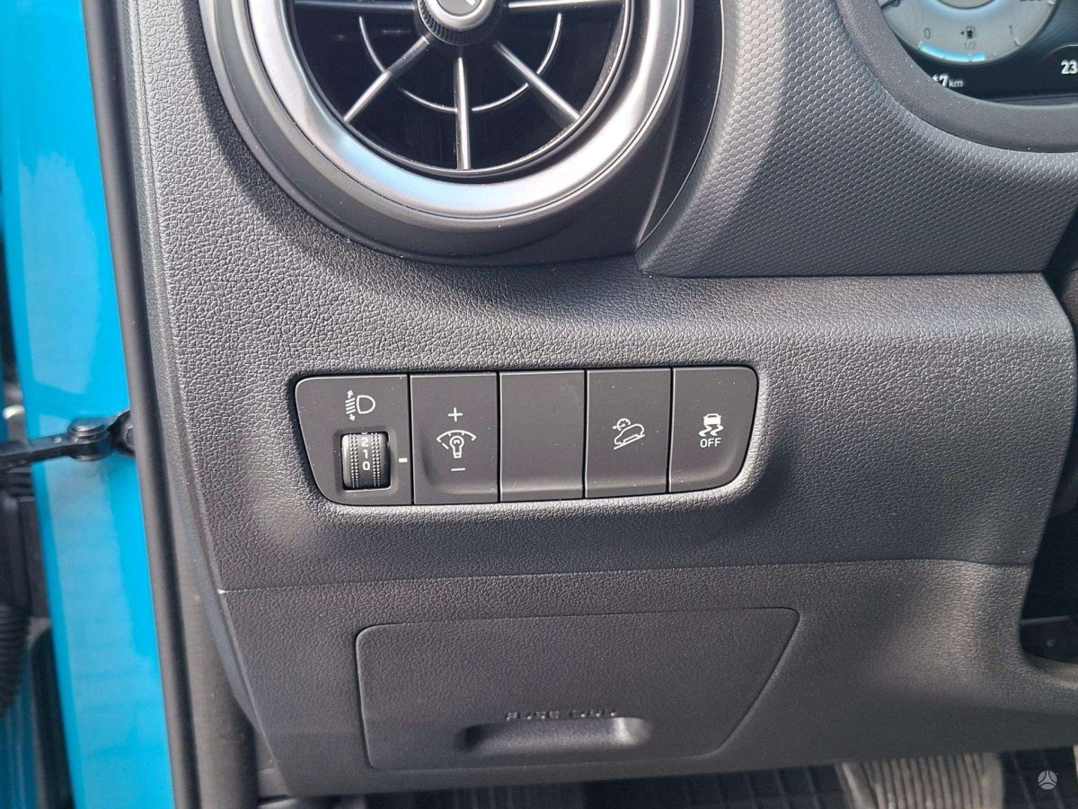 Hyundai Kona Visureigis / Krosoveris Benzinas