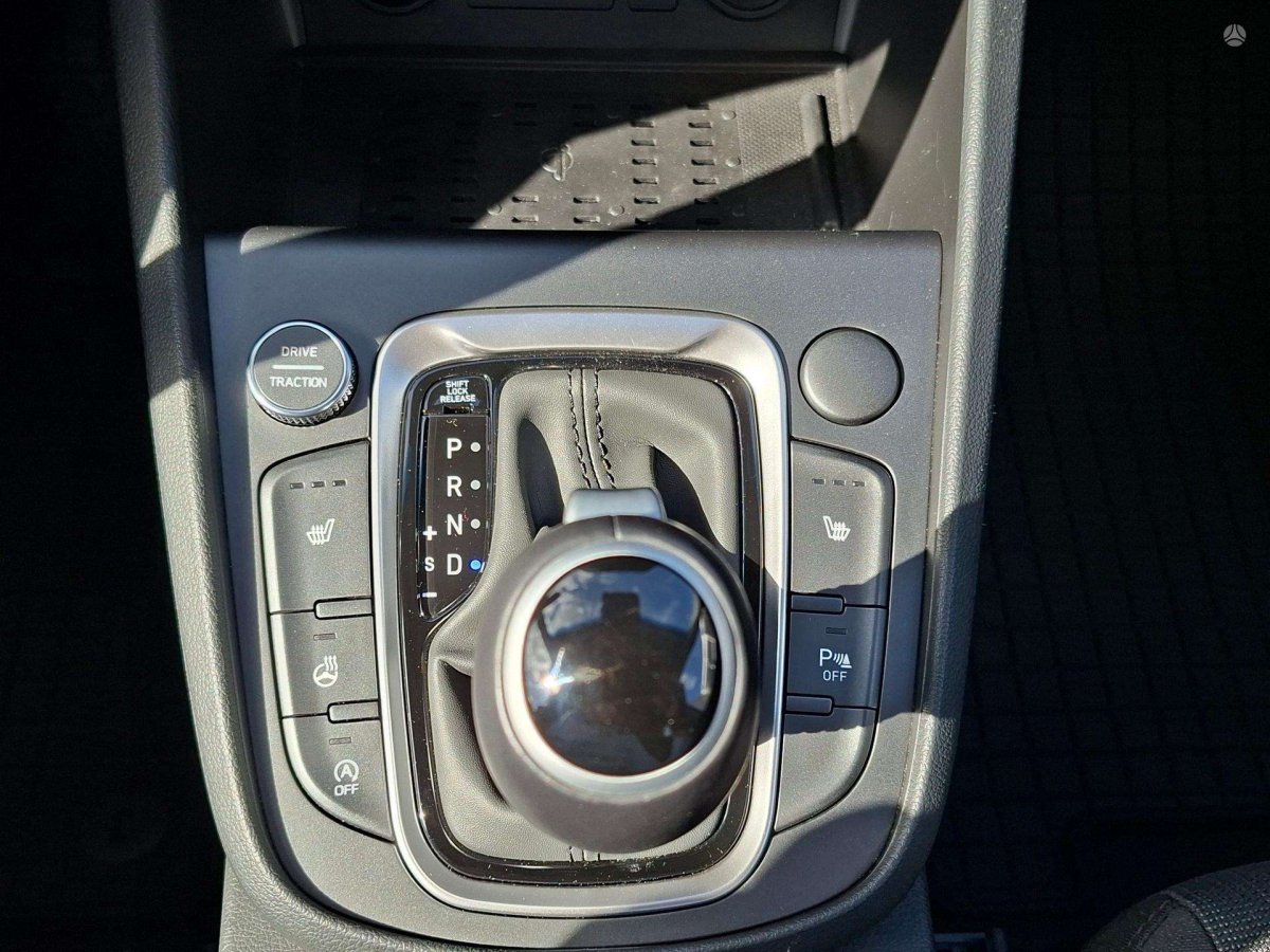 Hyundai Kona Visureigis / Krosoveris Benzinas