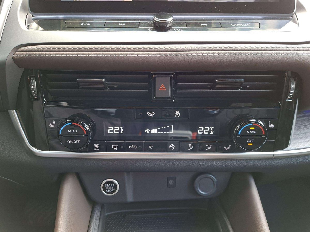 Nissan Qashqai Visureigis / Krosoveris Benzinas / elektra