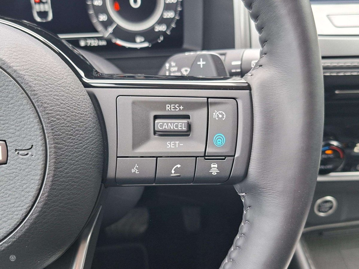 Nissan Qashqai Visureigis / Krosoveris Benzinas / elektra