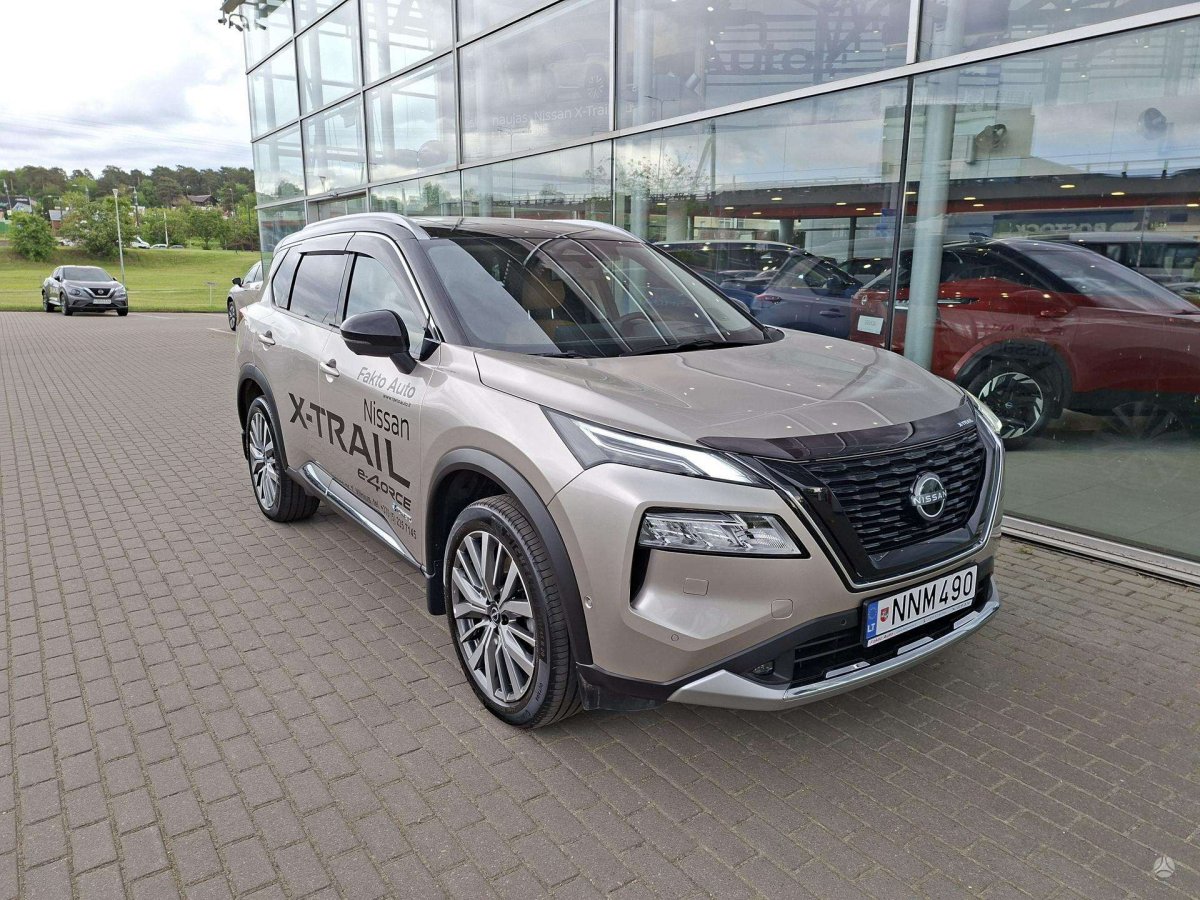 Nissan X-Trail Visureigis / Krosoveris Benzinas / elektra