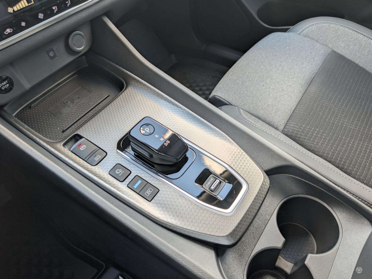 Nissan Qashqai Visureigis / Krosoveris Benzinas / elektra