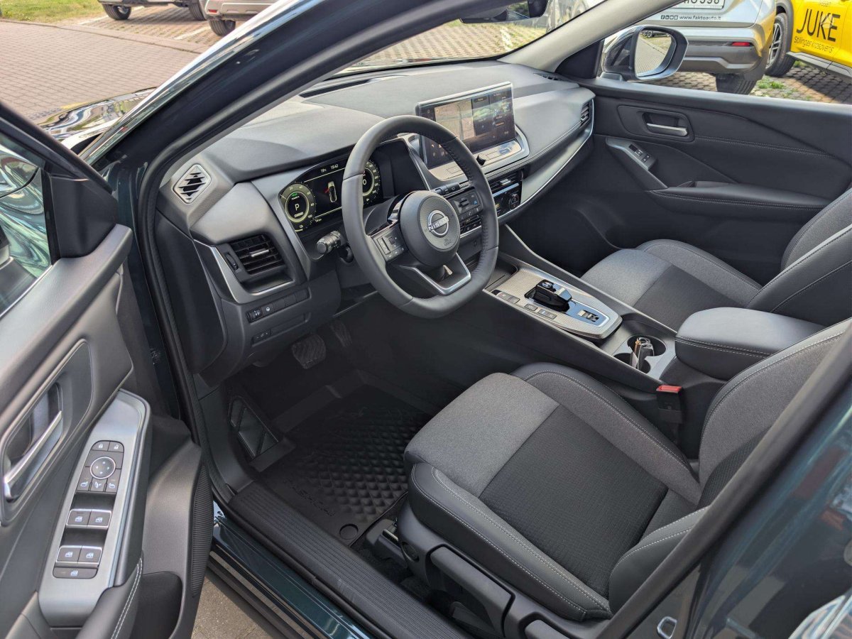 Nissan Qashqai Visureigis / Krosoveris Benzinas / elektra