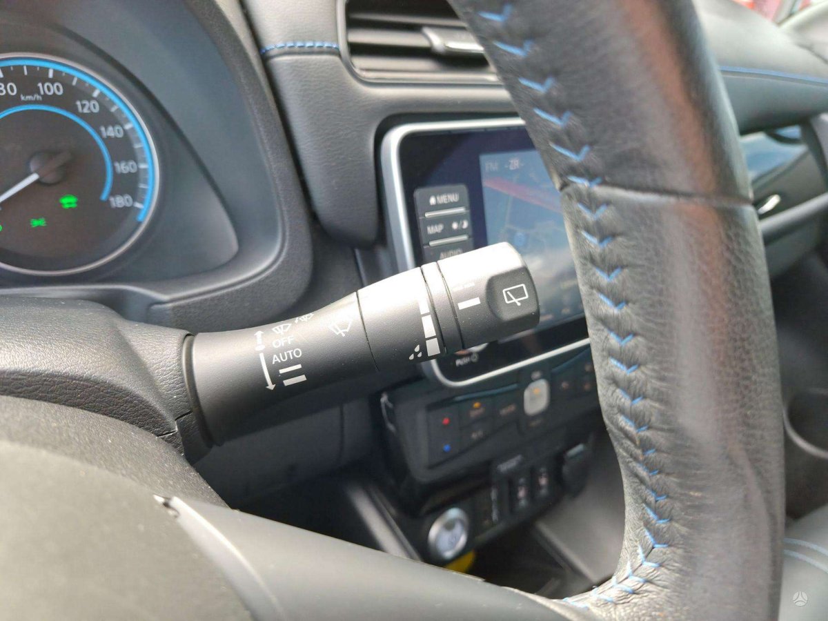 Nissan Leaf Hečbekas Elektra