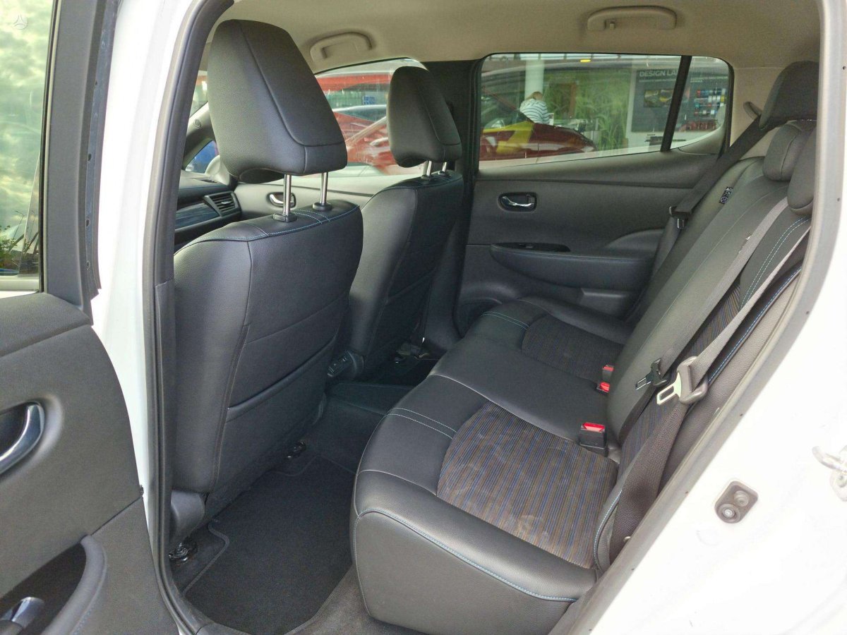 Nissan Leaf Hečbekas Elektra