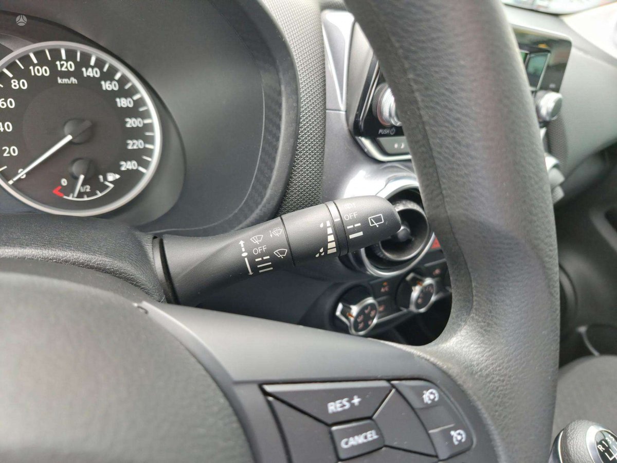 Nissan Juke Visureigis / Krosoveris Benzinas