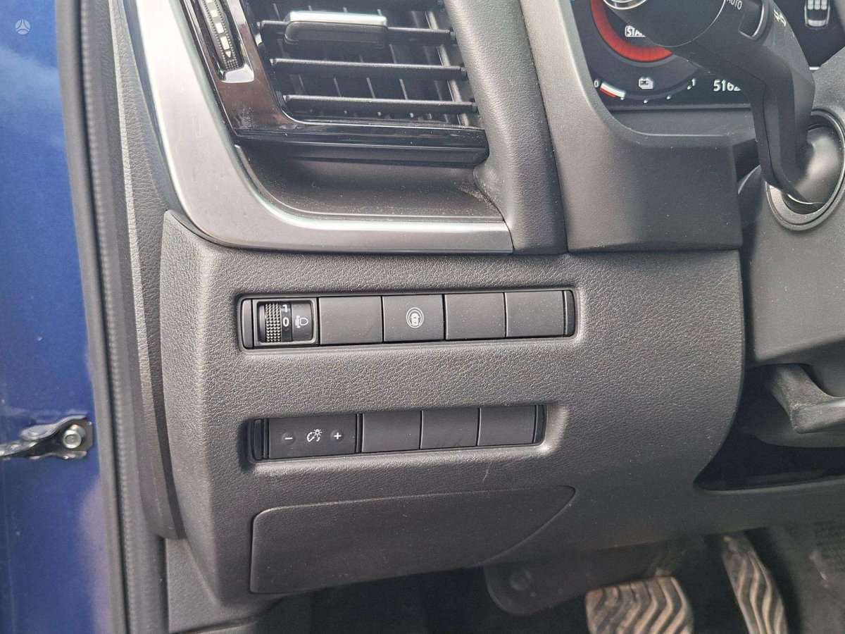 Nissan X-Trail Visureigis / Krosoveris Benzinas / elektra