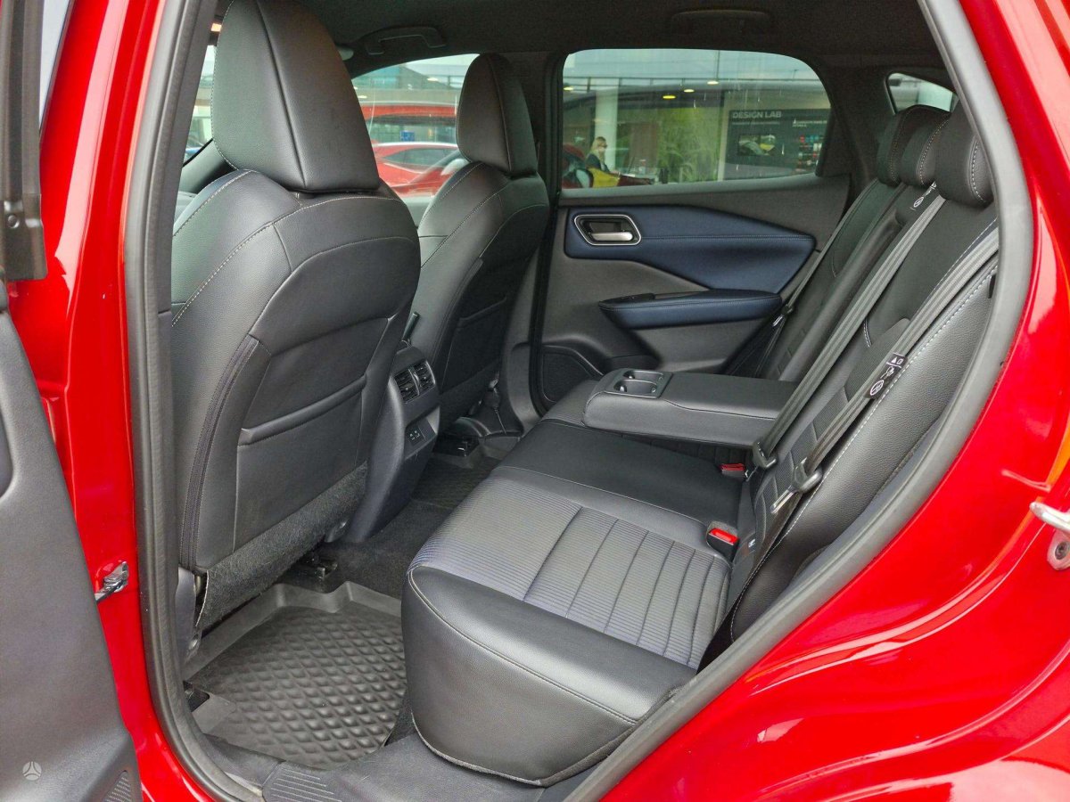 Nissan Qashqai Visureigis / Krosoveris Benzinas / elektra