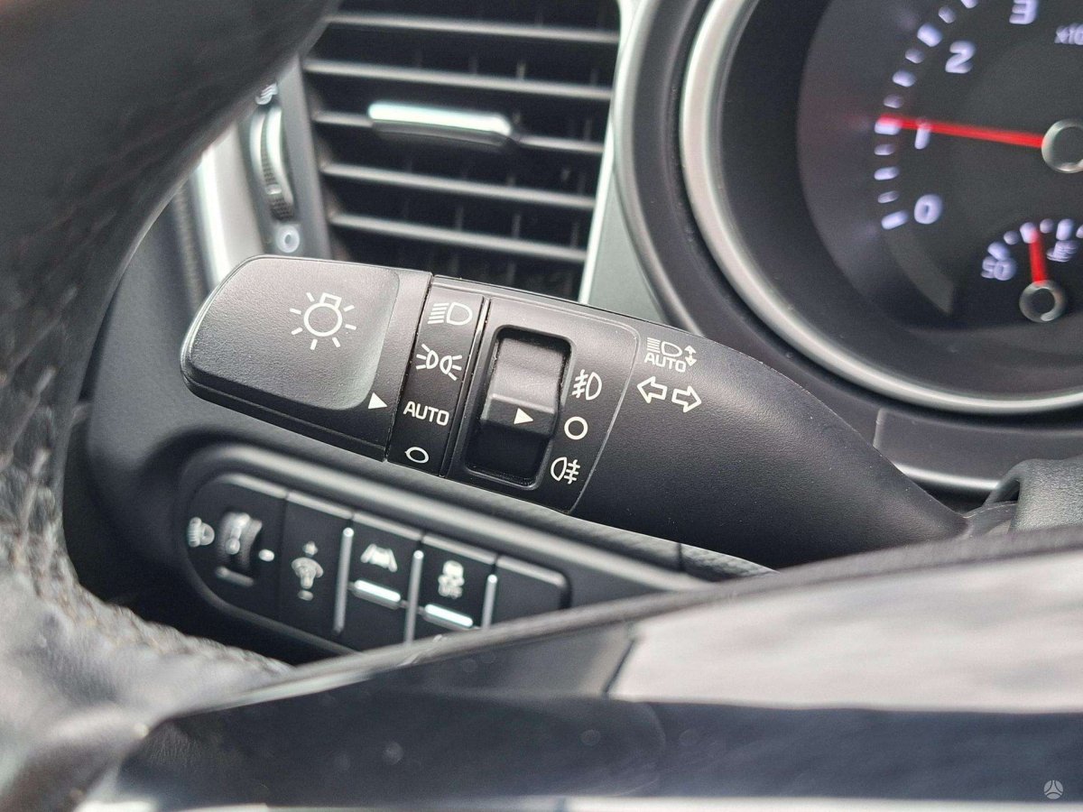 Kia Ceed Hečbekas Benzinas