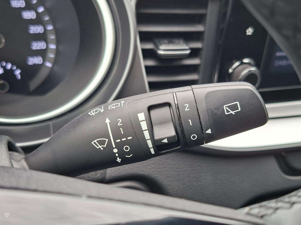 Kia Ceed Hečbekas Benzinas