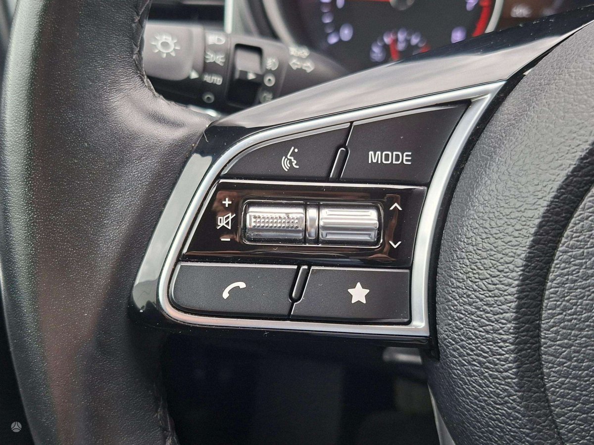 Kia Ceed Hečbekas Benzinas