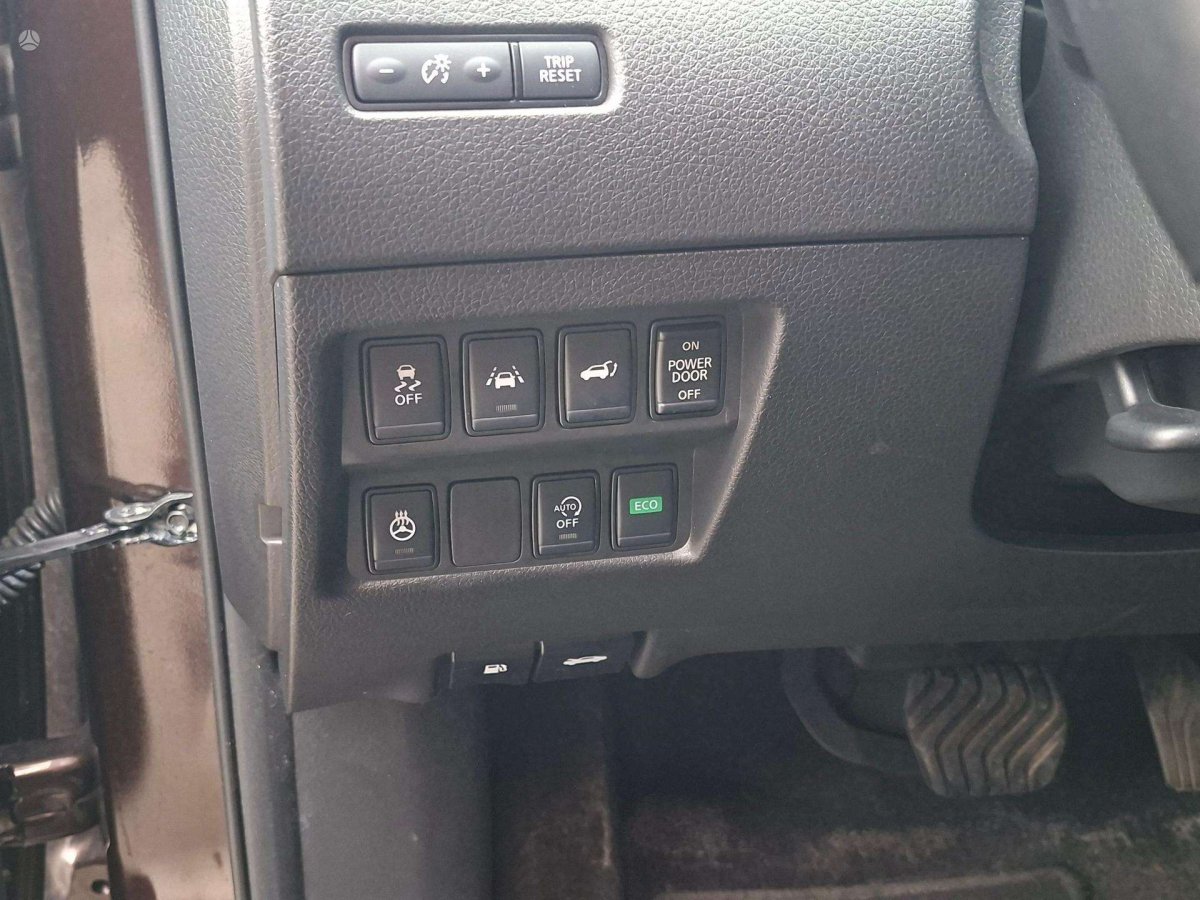 Nissan X-Trail Visureigis / Krosoveris Benzinas