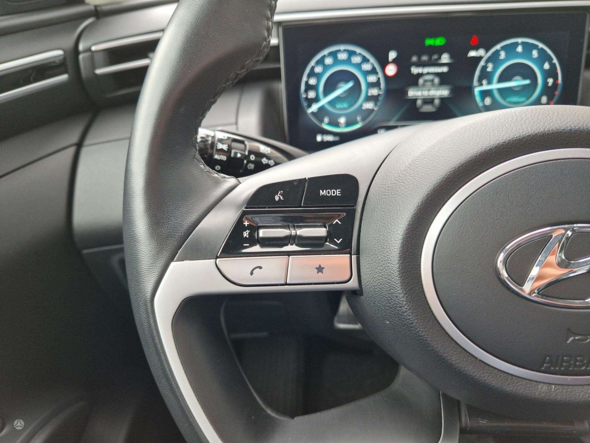 Hyundai Tucson Visureigis / Krosoveris Benzinas / elektra