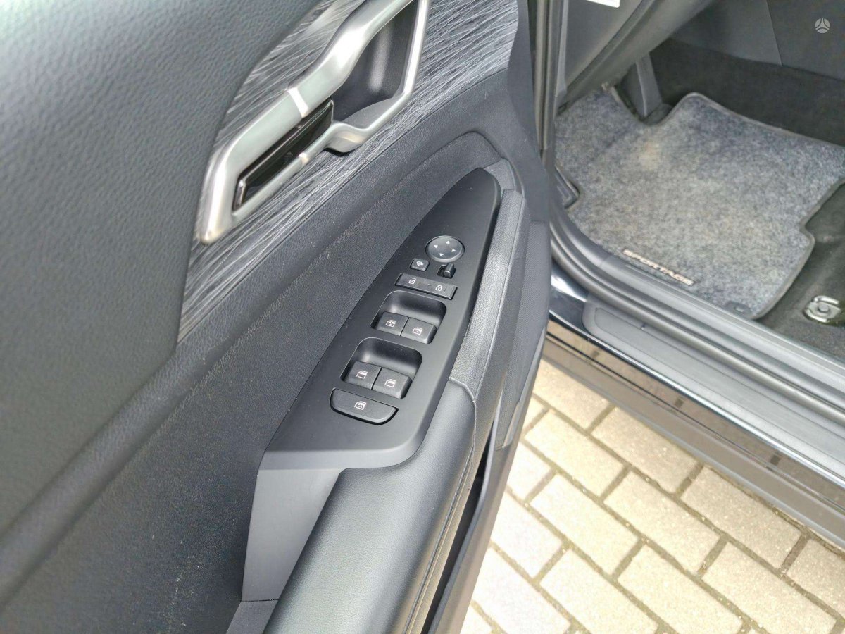 Kia Sportage Visureigis / Krosoveris Benzinas / elektra