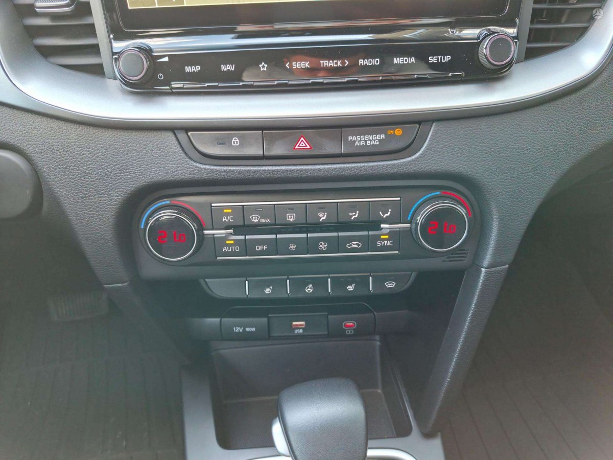 Kia Ceed Hečbekas Benzinas