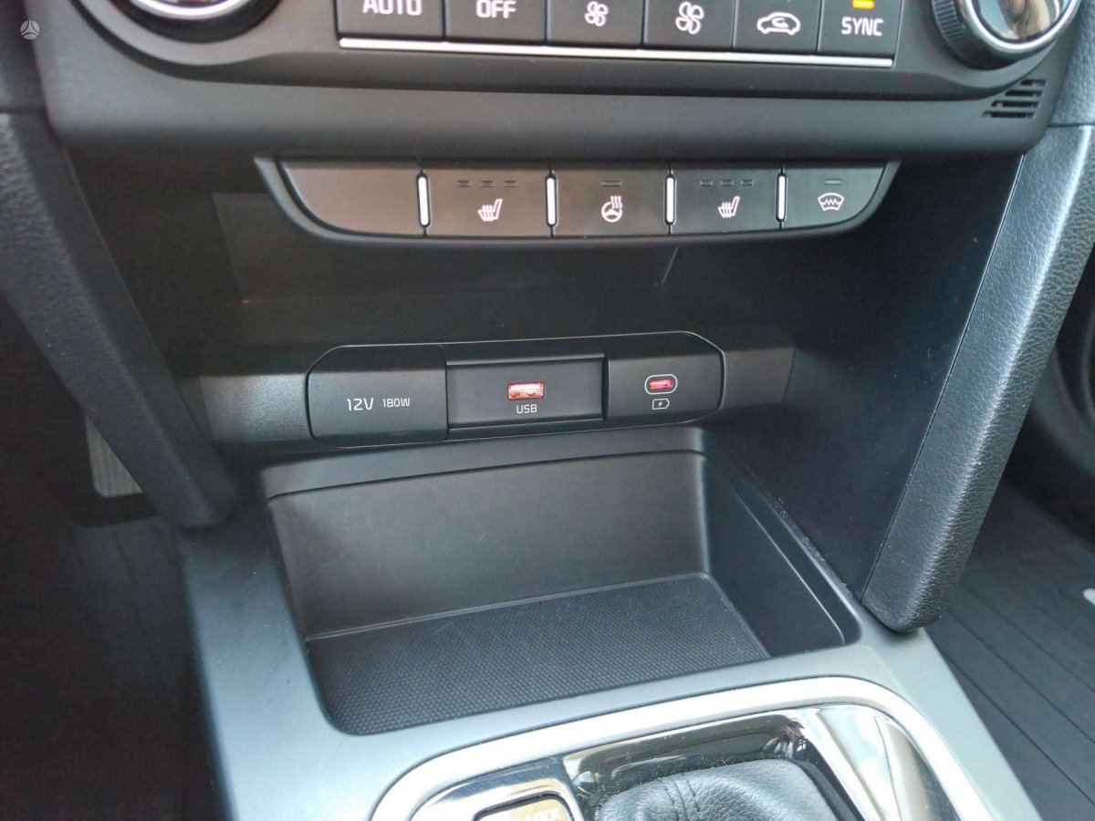 Kia Ceed Hečbekas Benzinas