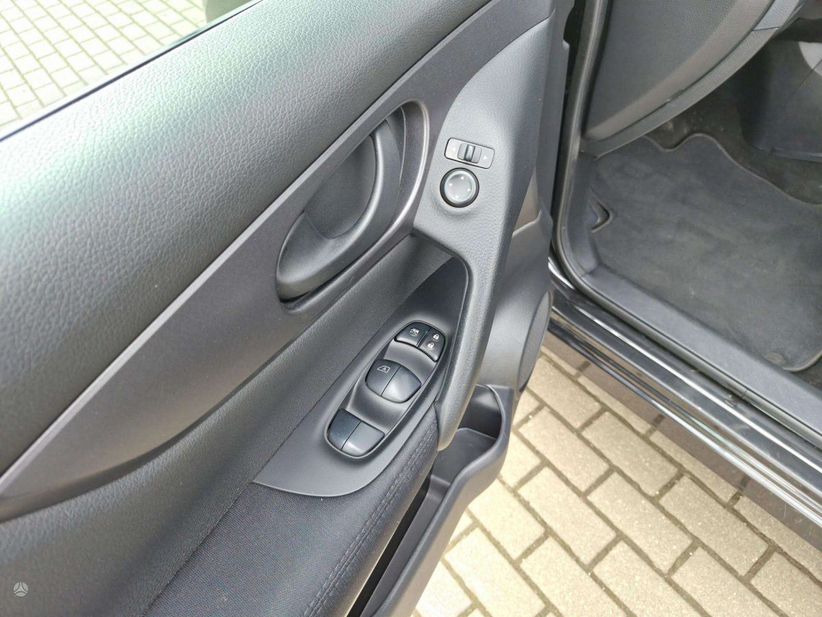 Nissan Qashqai Visureigis / Krosoveris Benzinas