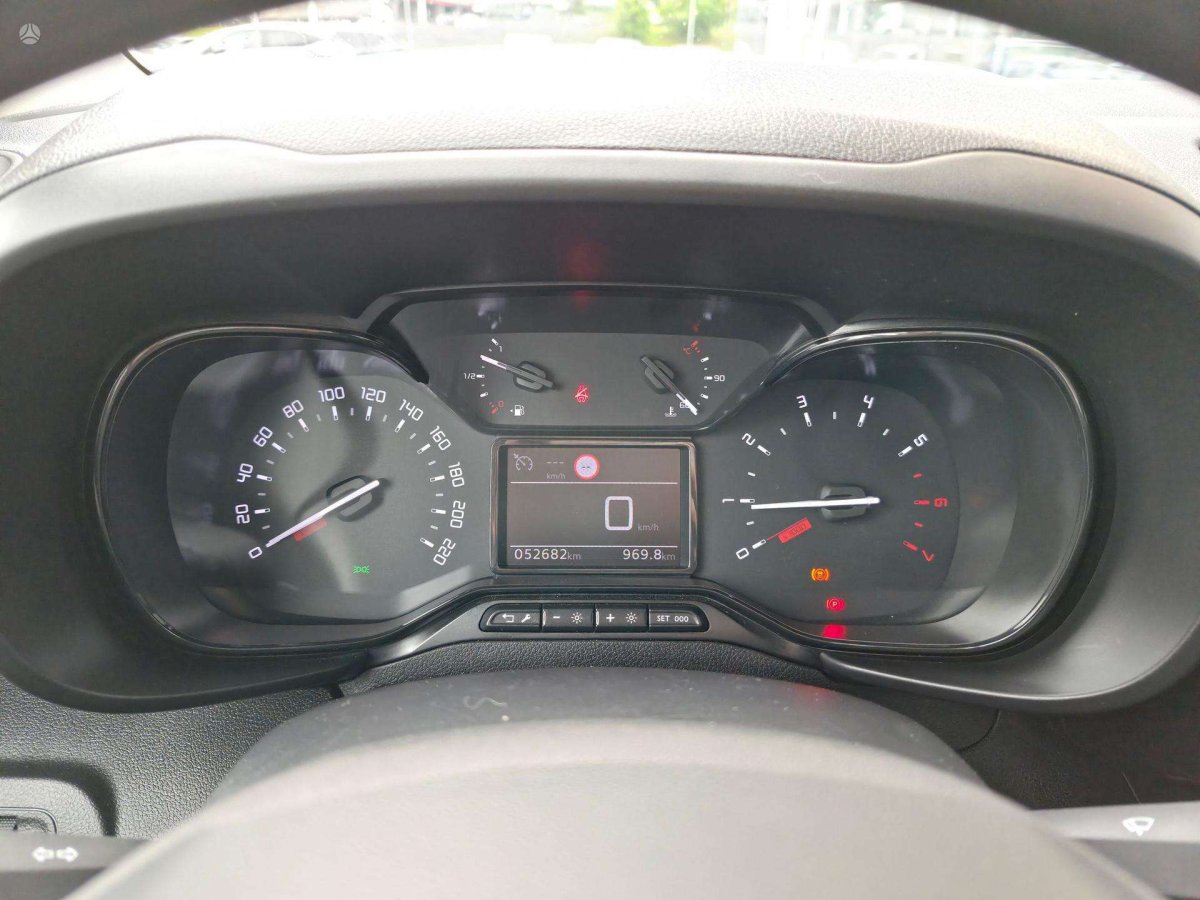 Citroen Berlingo Komercinis Benzinas