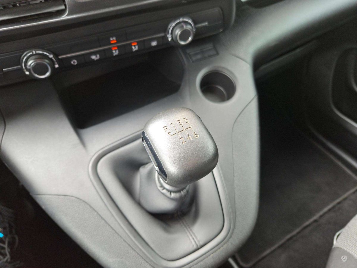 Citroen Berlingo Komercinis Benzinas