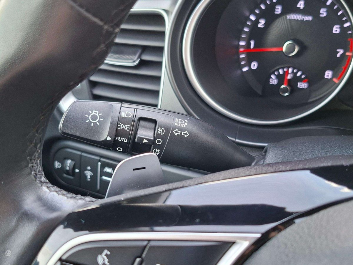 Kia Ceed Hečbekas Benzinas