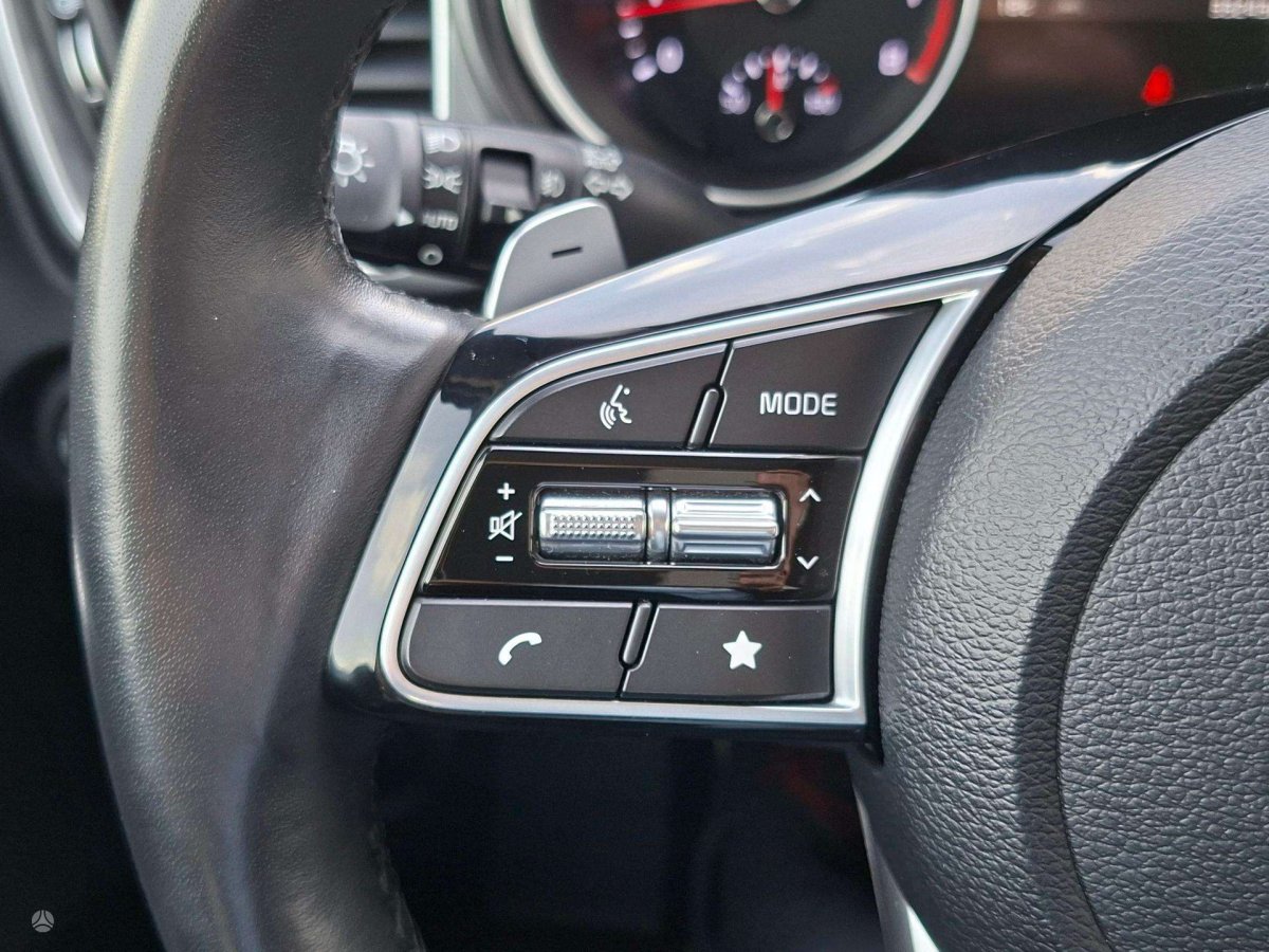 Kia Ceed Hečbekas Benzinas