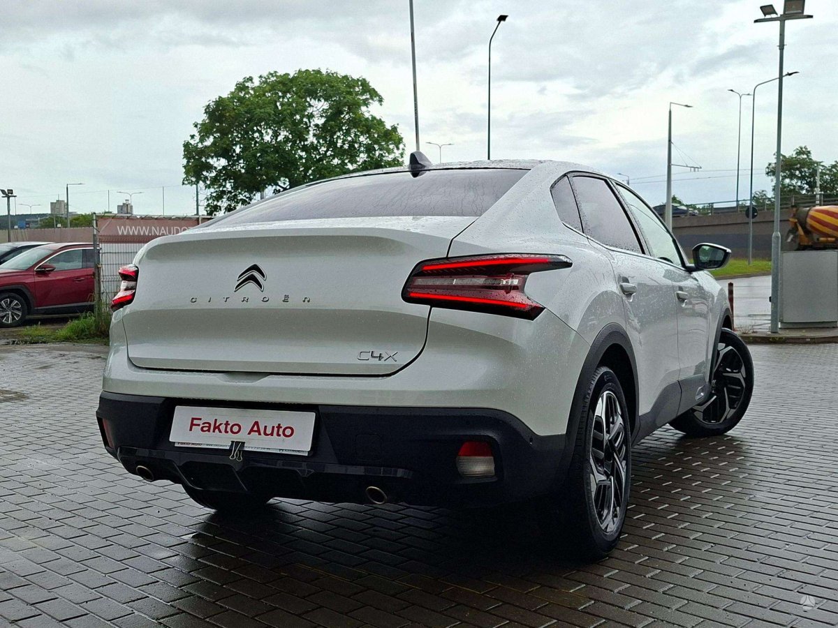 Citroen C4 X Visureigis / Krosoveris Benzinas