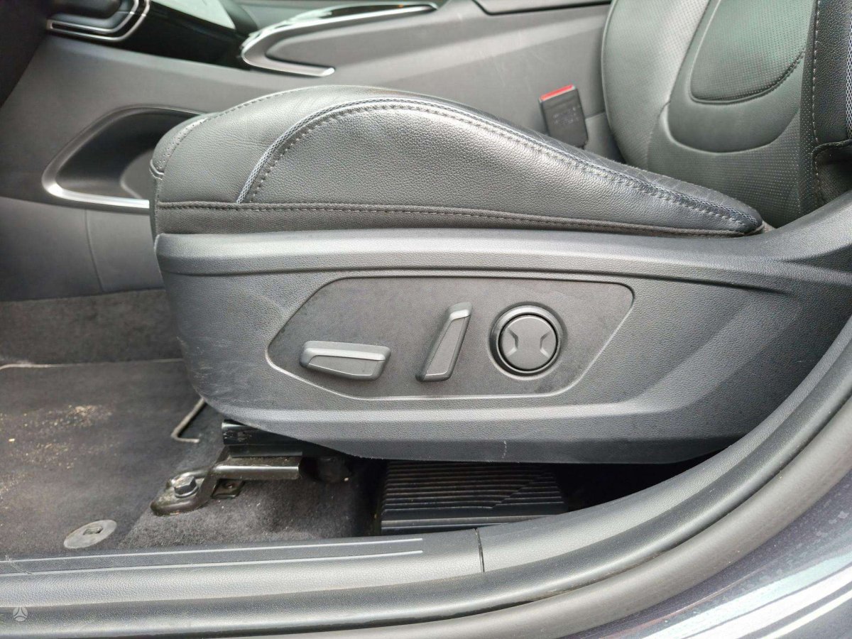 Hyundai Tucson Visureigis / Krosoveris Benzinas / elektra