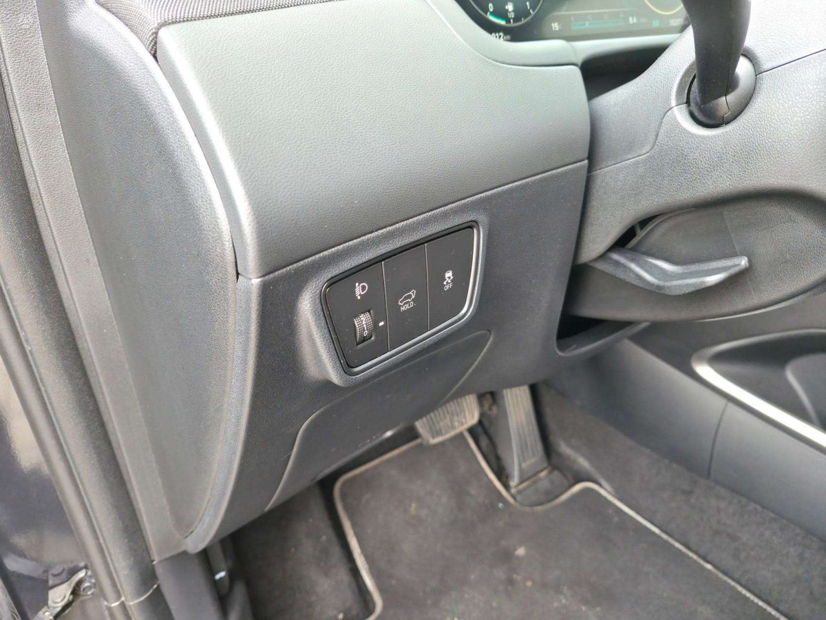 Hyundai Tucson Visureigis / Krosoveris Benzinas / elektra