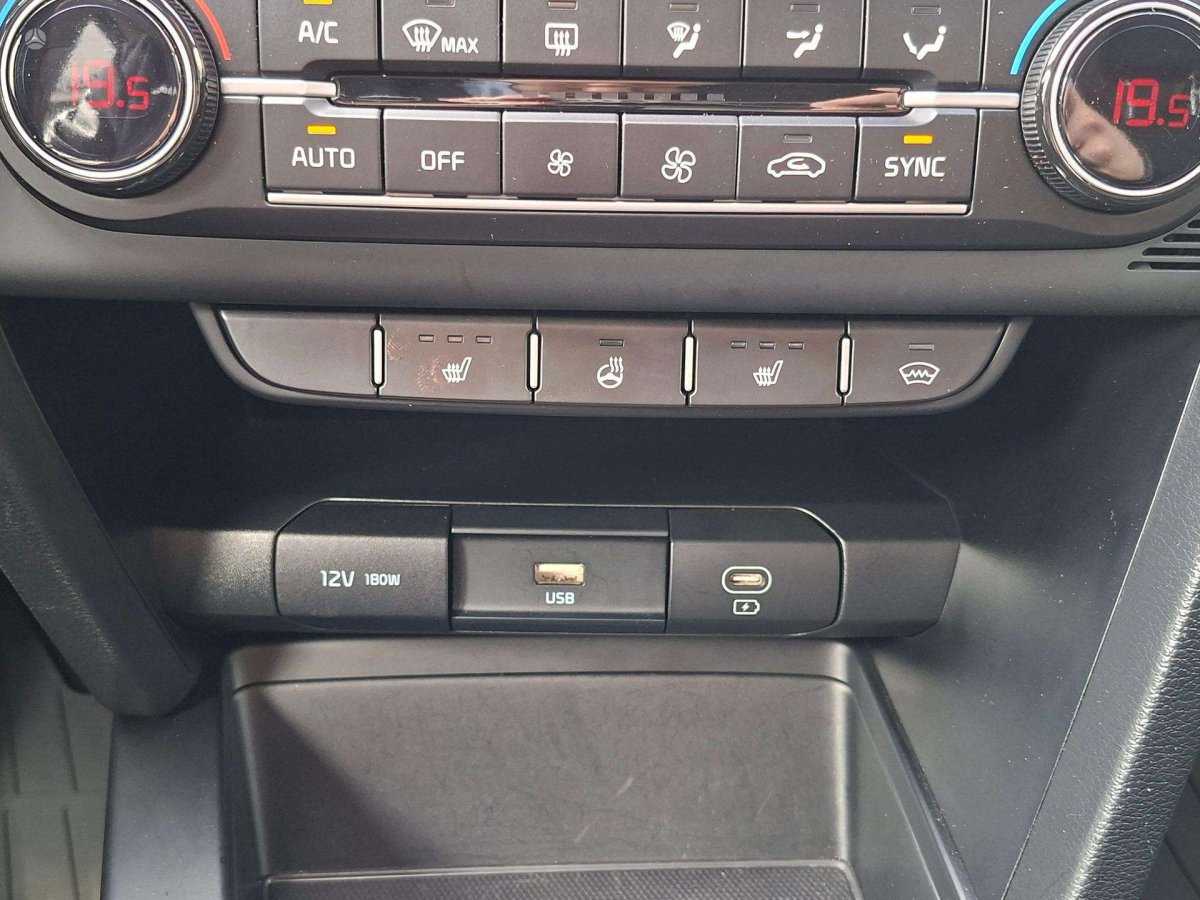 Kia Ceed Hečbekas Benzinas