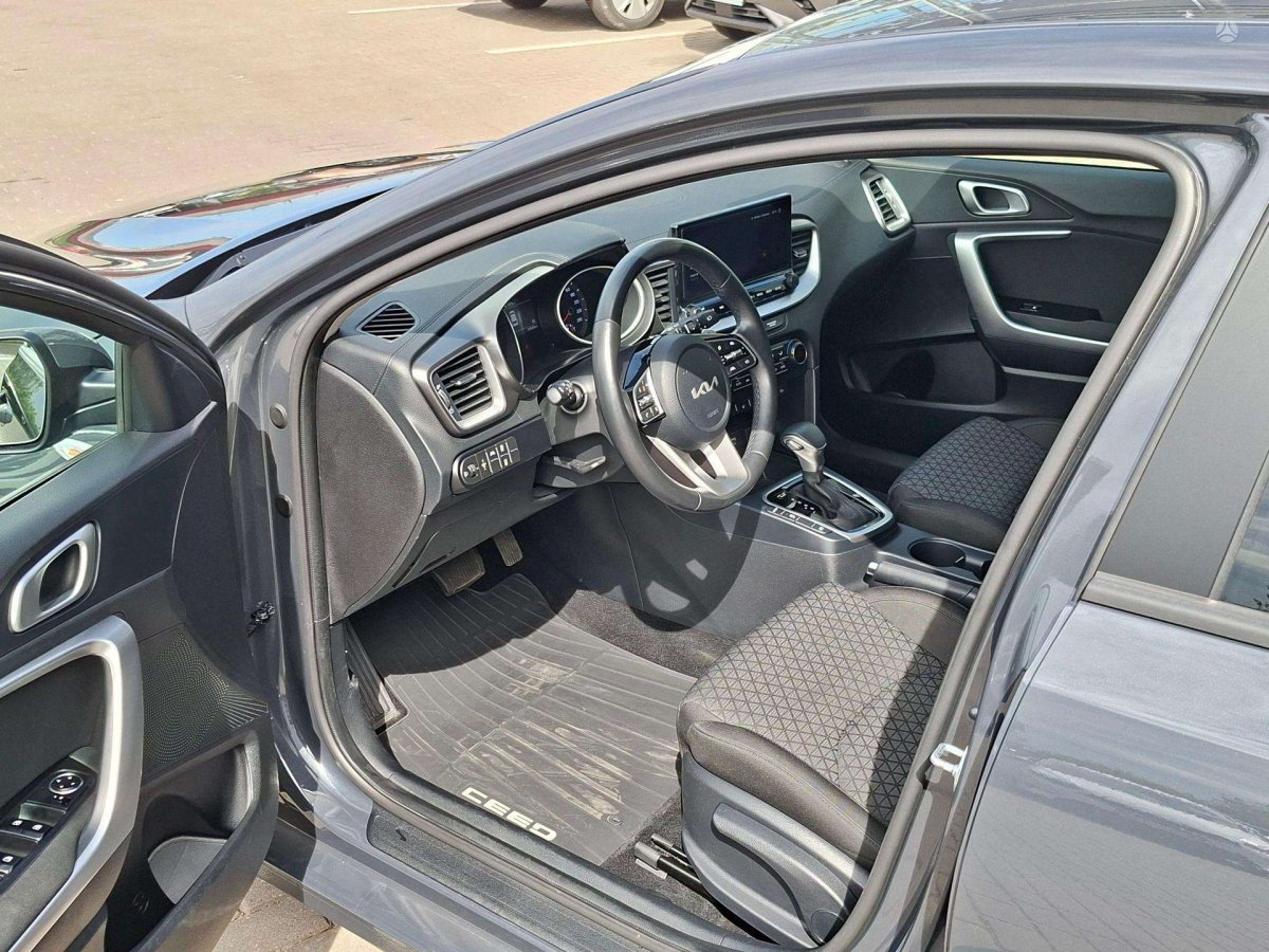 Kia Ceed Hečbekas Benzinas