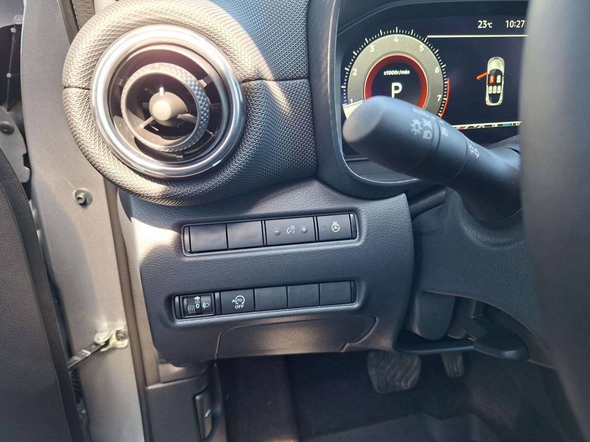 Nissan Juke Visureigis / Krosoveris Benzinas