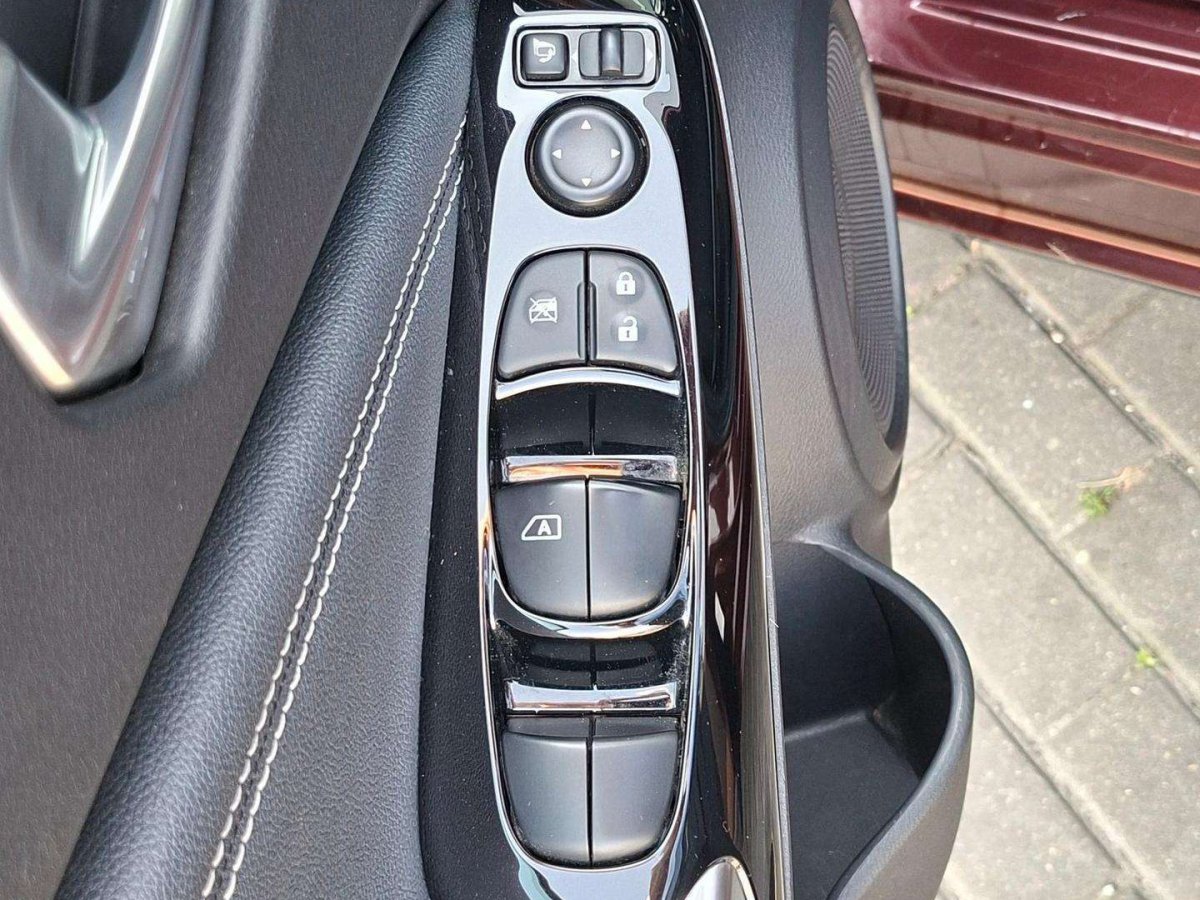 Nissan Juke Visureigis / Krosoveris Benzinas