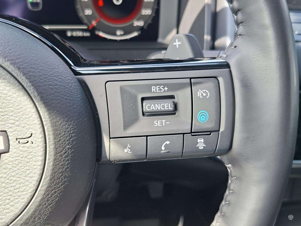 Nissan Qashqai Visureigis / Krosoveris Benzinas / elektra