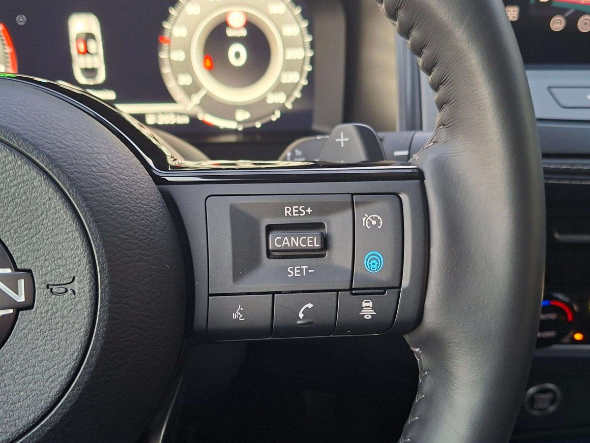 Nissan Qashqai Visureigis / Krosoveris Benzinas / elektra