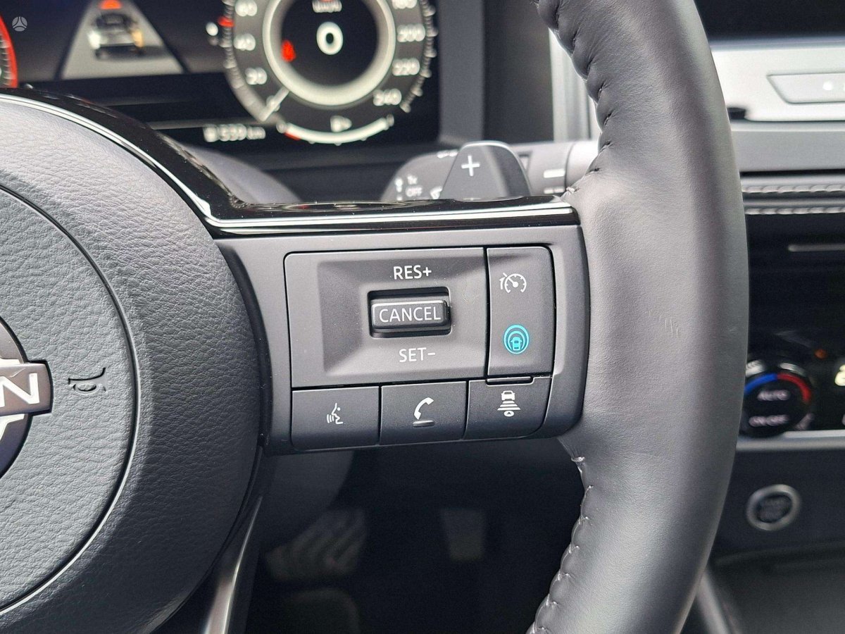 Nissan Qashqai Visureigis / Krosoveris Benzinas / elektra