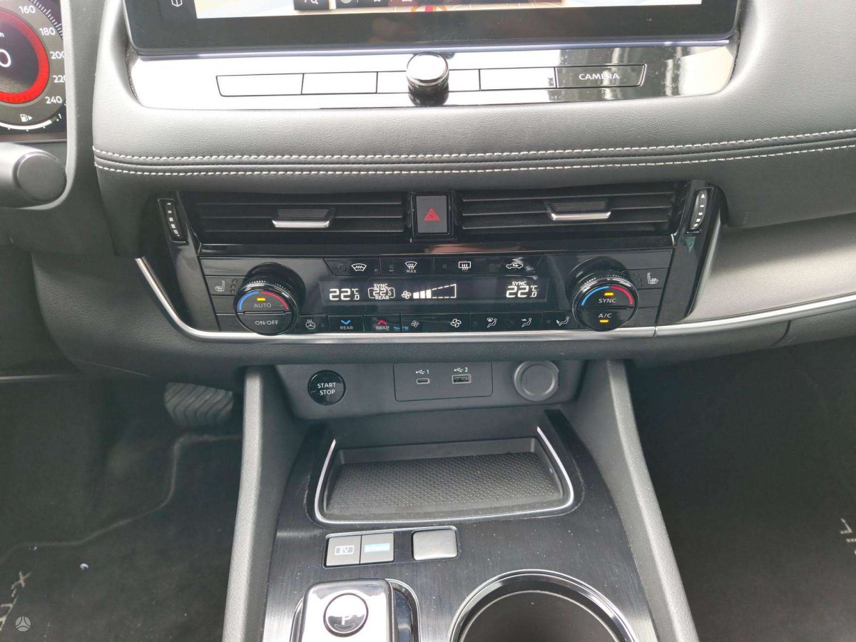 Nissan X-Trail Visureigis / Krosoveris Benzinas / elektra