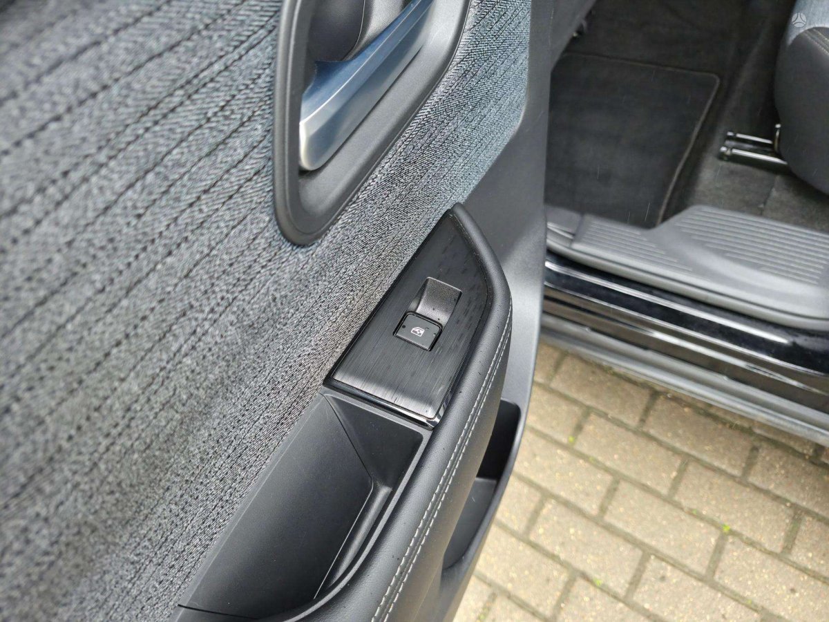 Nissan X-Trail Visureigis / Krosoveris Benzinas / elektra
