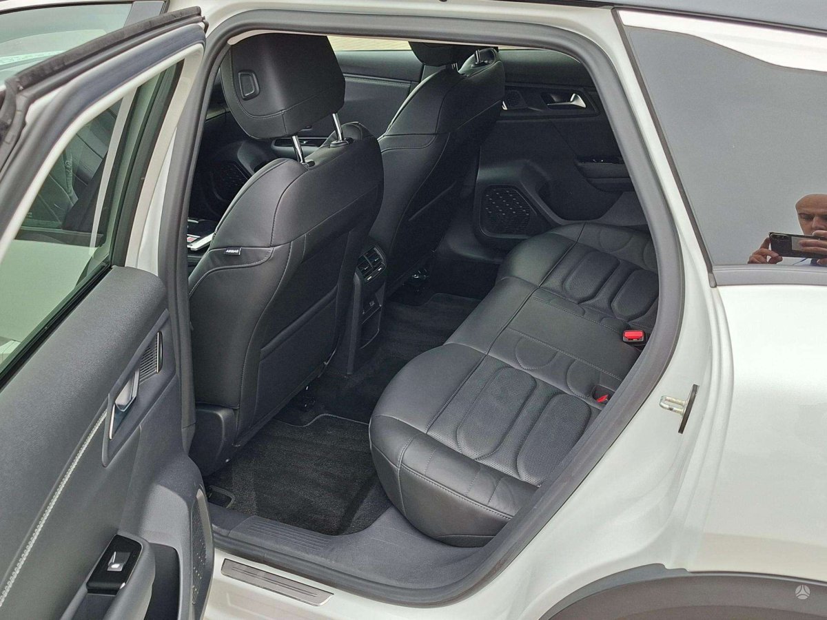 Citroen C5 X Visureigis / Krosoveris Benzinas / elektra