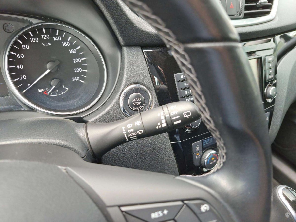 Nissan Qashqai Visureigis / Krosoveris Benzinas