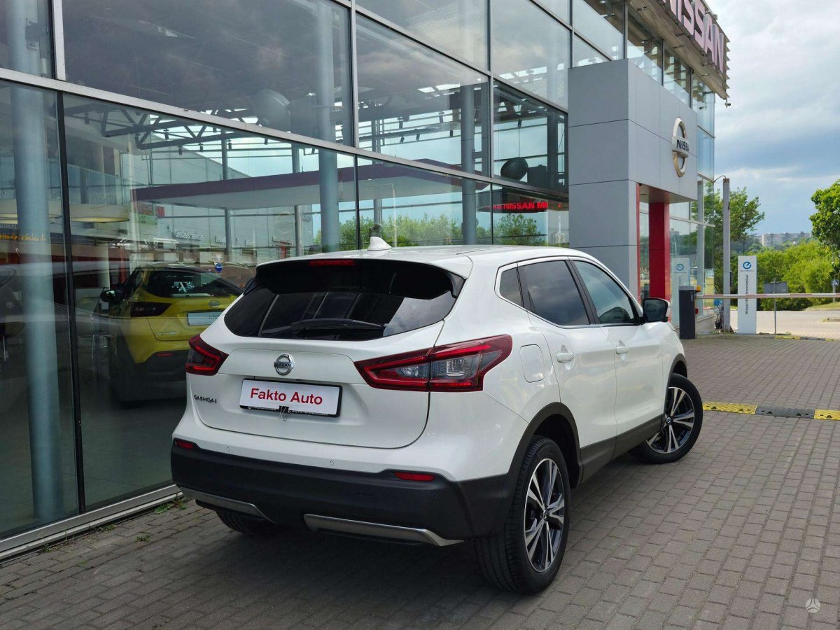 Nissan Qashqai Visureigis / Krosoveris Benzinas