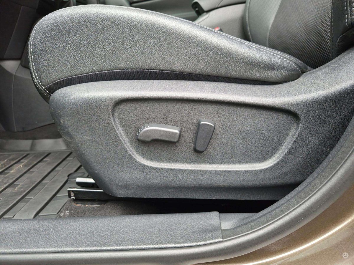 Nissan Qashqai Visureigis / Krosoveris Benzinas