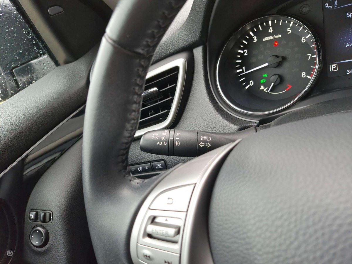 Nissan Qashqai Visureigis / Krosoveris Benzinas