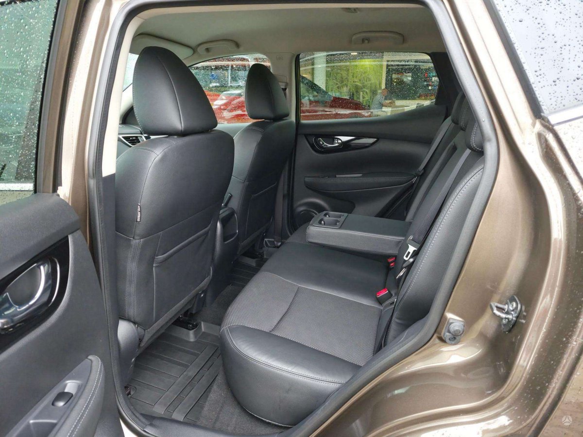 Nissan Qashqai Visureigis / Krosoveris Benzinas