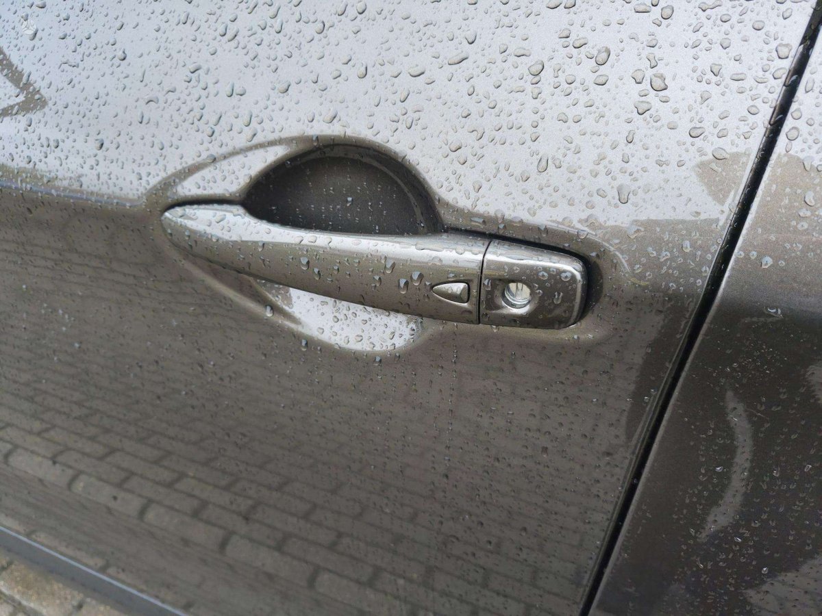 Nissan Qashqai Visureigis / Krosoveris Benzinas