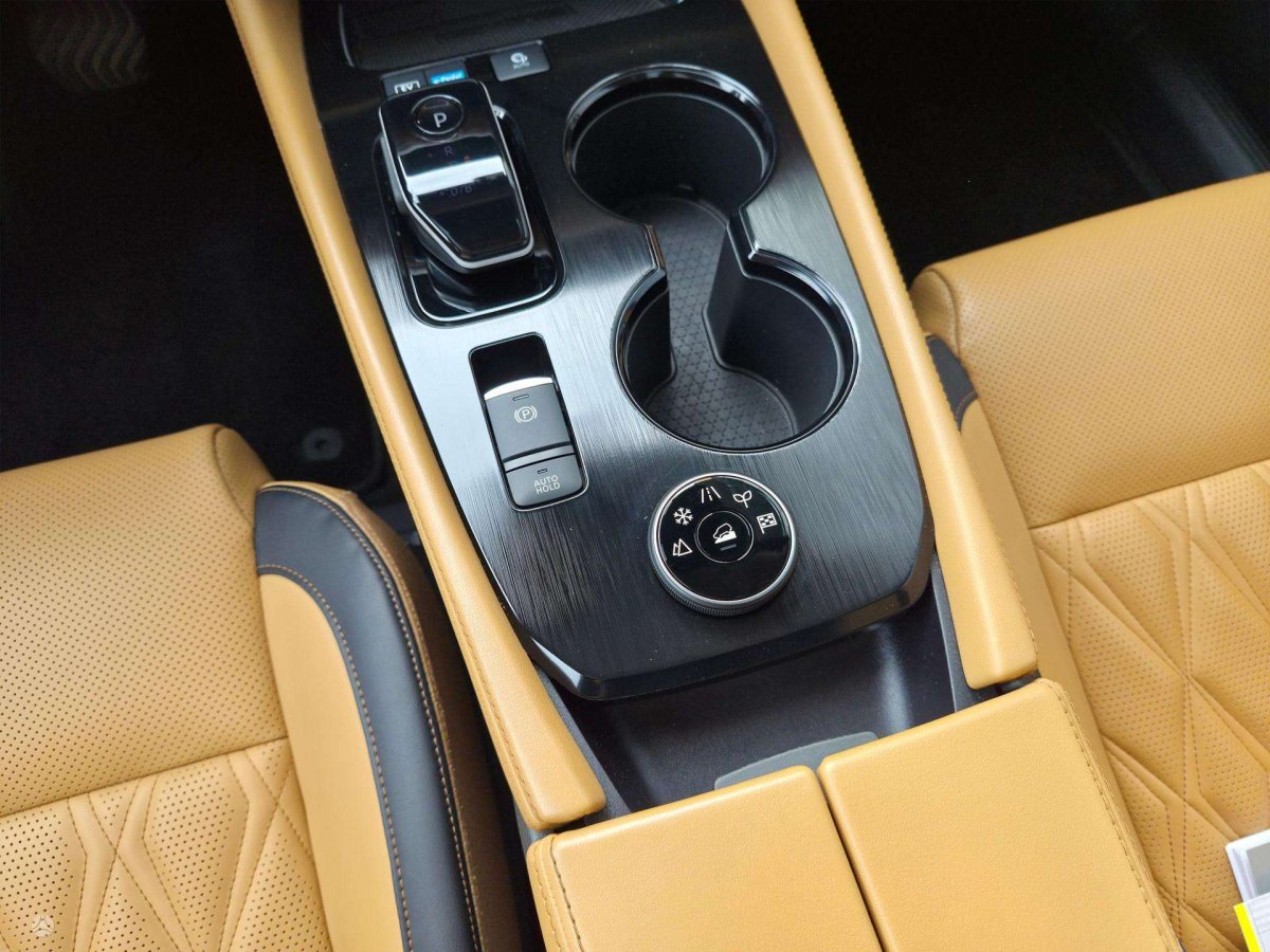 Nissan X-Trail Visureigis / Krosoveris Benzinas / elektra