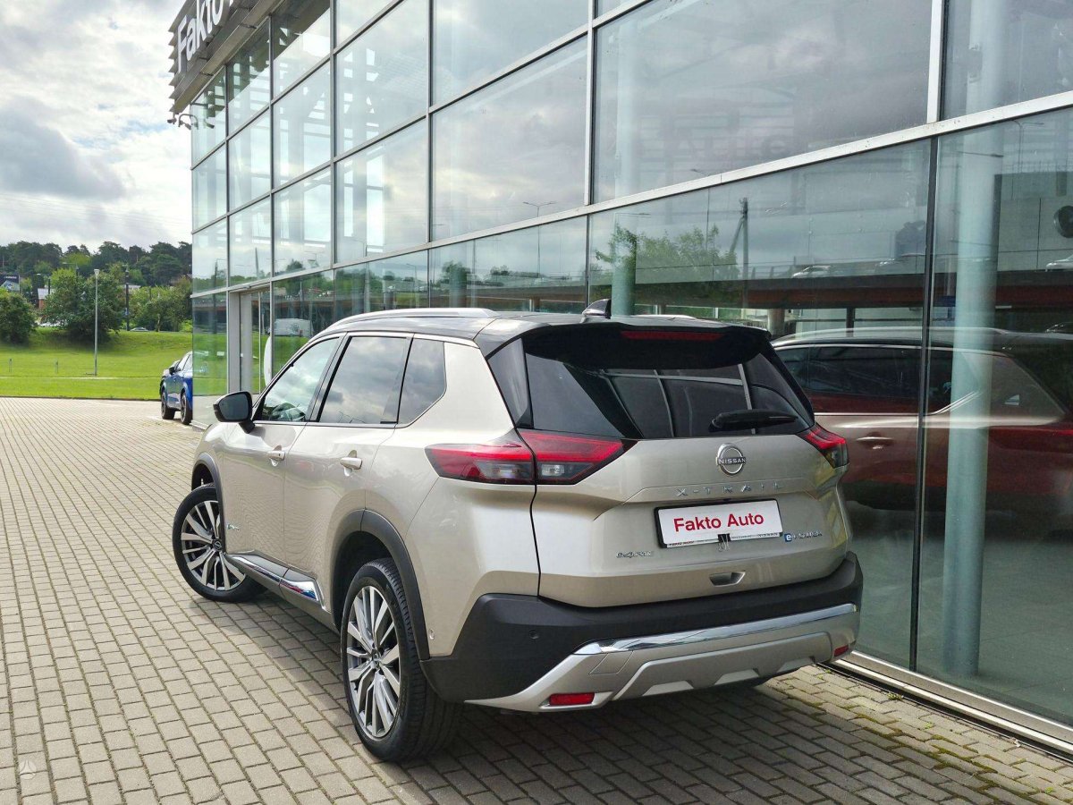 Nissan X-Trail Visureigis / Krosoveris Benzinas / elektra