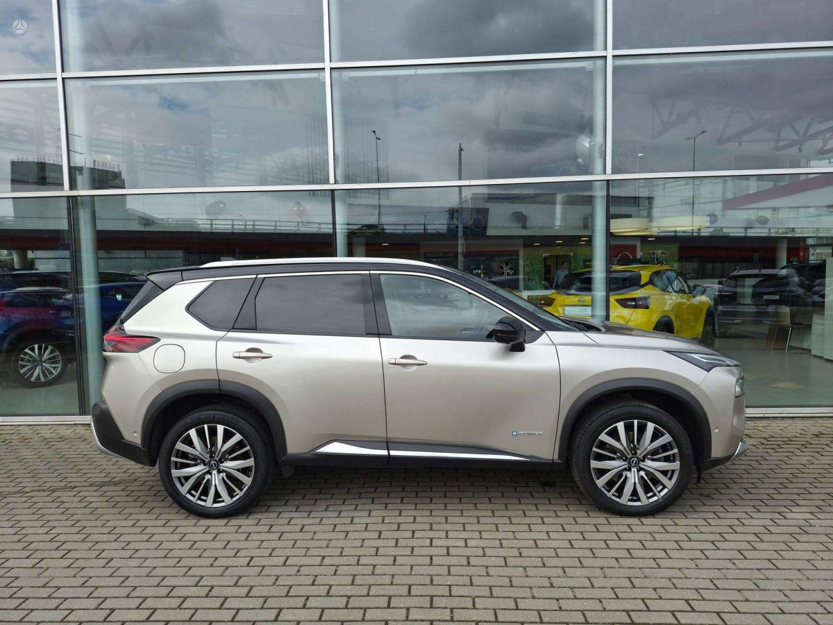 Nissan X-Trail Visureigis / Krosoveris Benzinas / elektra
