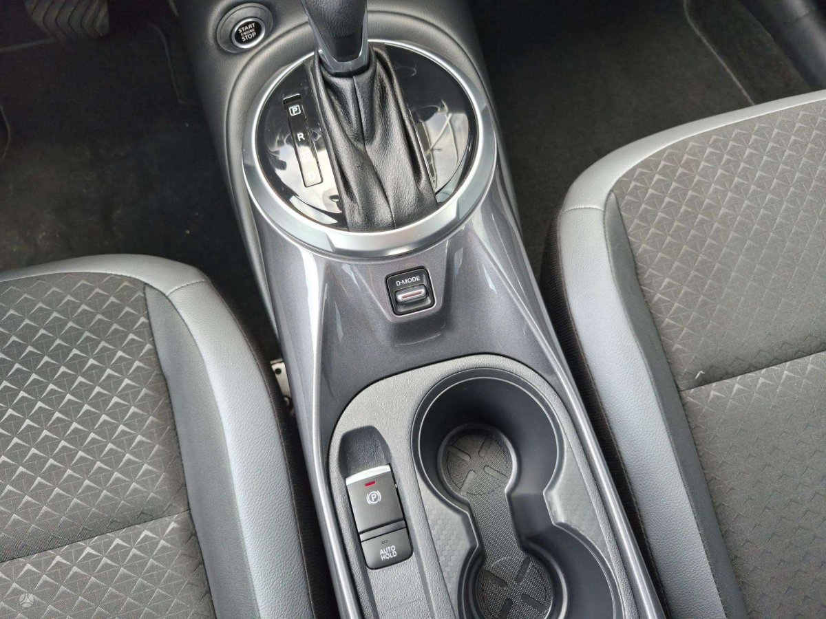 Nissan Juke Visureigis / Krosoveris Benzinas