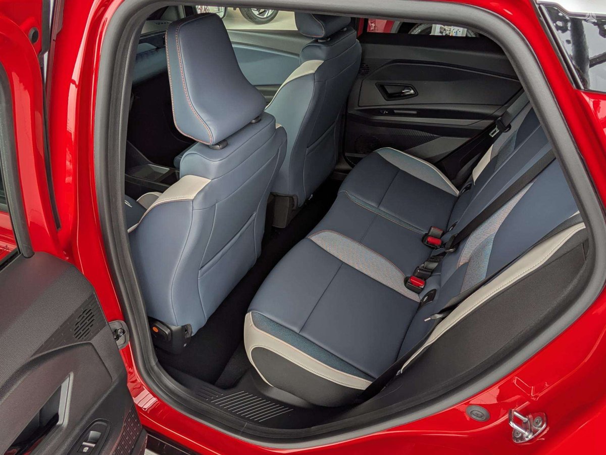 Nissan Micra Hečbekas Elektra