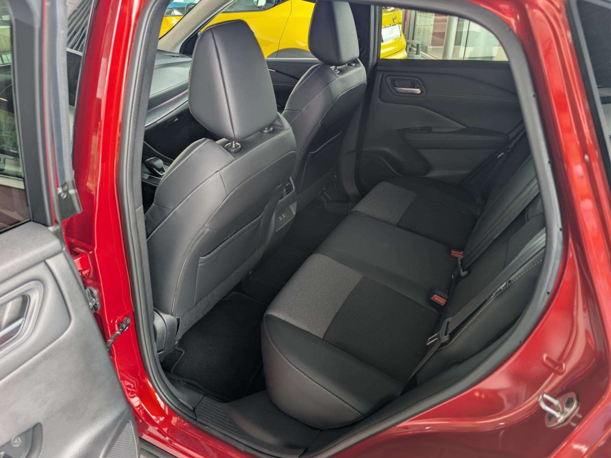 Nissan Qashqai Visureigis / Krosoveris Benzinas / elektra